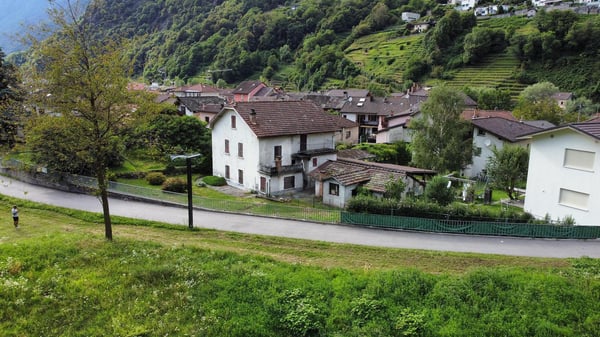VECCHIA PROPRIETÀ TIPICA CON GRANDE CARATTERE 2
