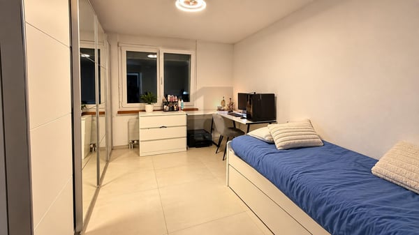 HOCHWERTIG MIT GROSSZÜGIGEM BALKON! 5