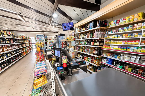 ÉPICERIE AVEC UNE CLIENTÈLE EXISTANTE 2