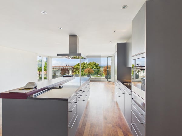 VIEL PLATZ MIT HERRLICHER AUSSICHT INKL. PARKING 2