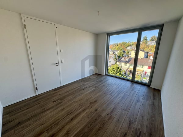 HOCHWERTIG UND STYLISCH MIT VIEL LICHT! 5