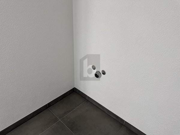 POLYVALENT ET PROCHE DU CENTRE 4
