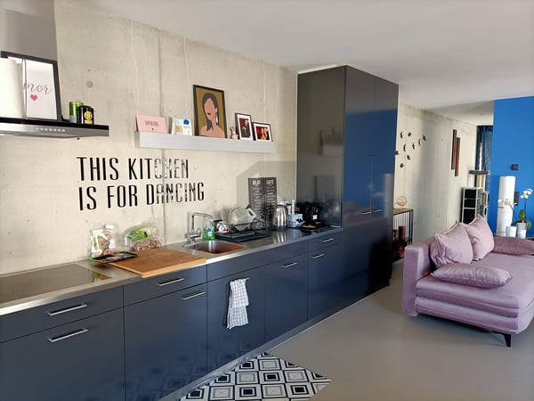 ZENTRAL MIT HOCHWERTIGEM AUSBAU UND BALKON! 2