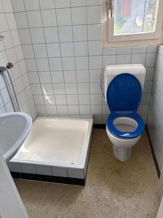 Gemütliches 1-Zimmer-Studio mit Balkon in Köniz 4
