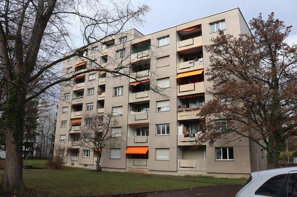 Praktische 1-Zimmerwohnung mit Balkon in Dietikon 1