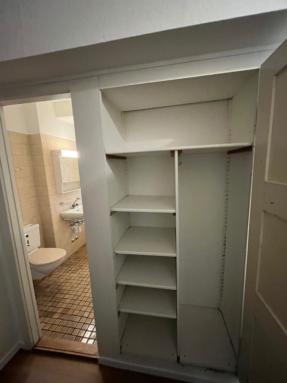 3 Zimmer Wohnung am Manesseplatz – zentral und praktisch 9