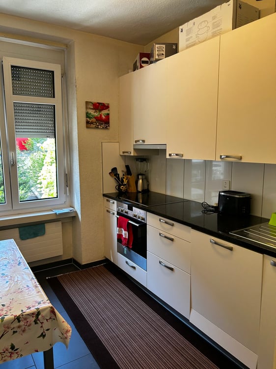 Geräumige, helle 1-Zimmer-Wohnung 2