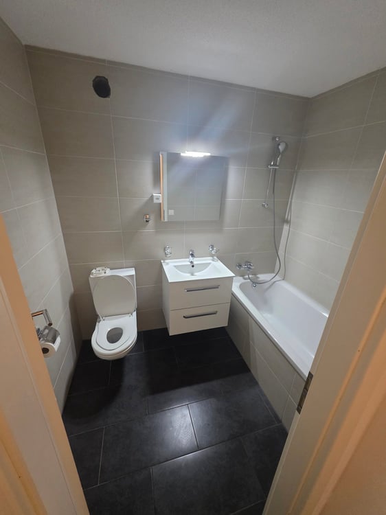 Moderne, helle 3.5 Zi. Wohnung zu vermieten! 2
