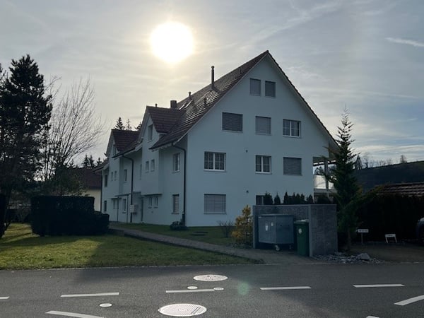 Grosszügige Maisonette-Wohnung im Grünen gelegen