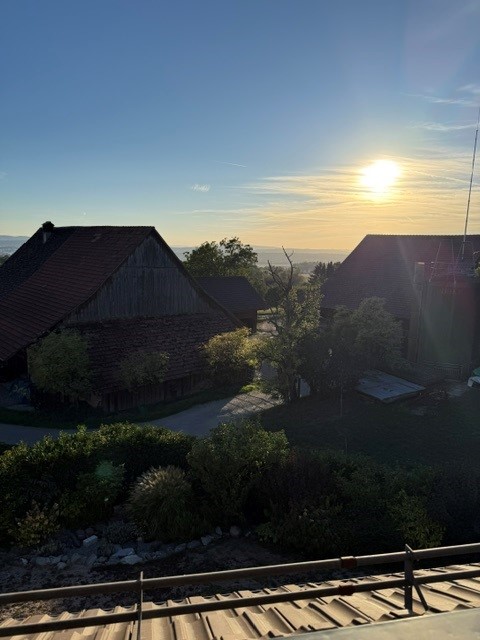 3 1/2-Zimmer-Maisonette-Wohnung mit traumhafter Weitsicht mitten im Golfparadies 28