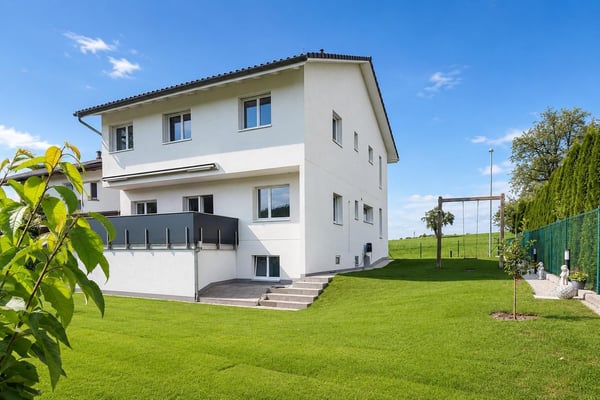 Wunderschönes Zuhause mit ländlich-idyllischer Weitsicht und viel Umschwung 1