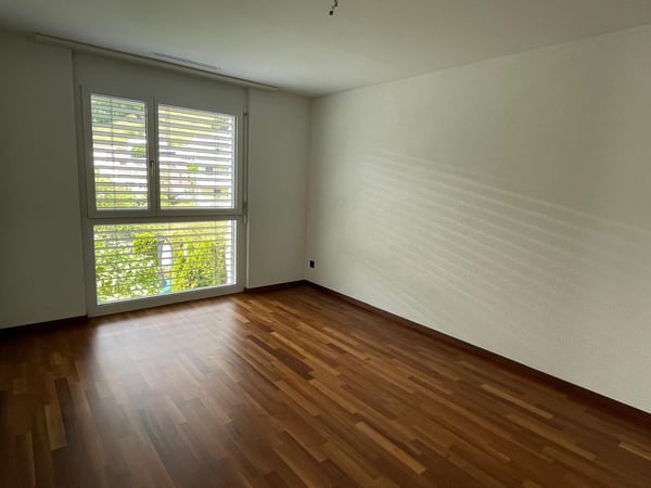 Moderne 3.5-Zimmer-Wohnung mit Traum-Aussicht 12