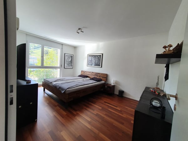 Moderne 3.5-Zimmer-Wohnung mit Traum-Aussicht 3