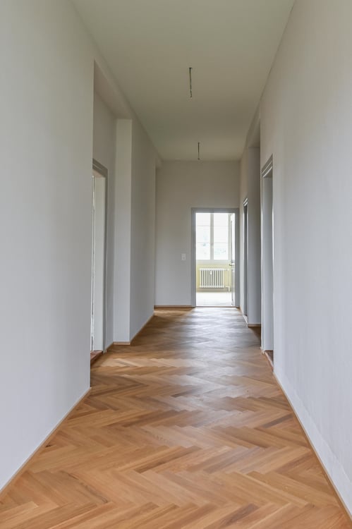 Charmante 5.5-Zimmer-Wohnung mit Kachelofen und Fischgrätparkett 9