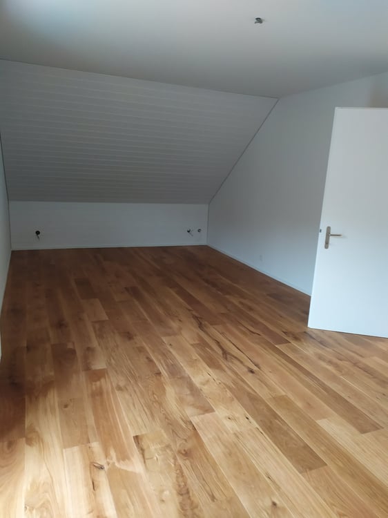 Charmante 4-Zimmer-Dachwohnung mit Seesicht in Küsnacht ZH 6