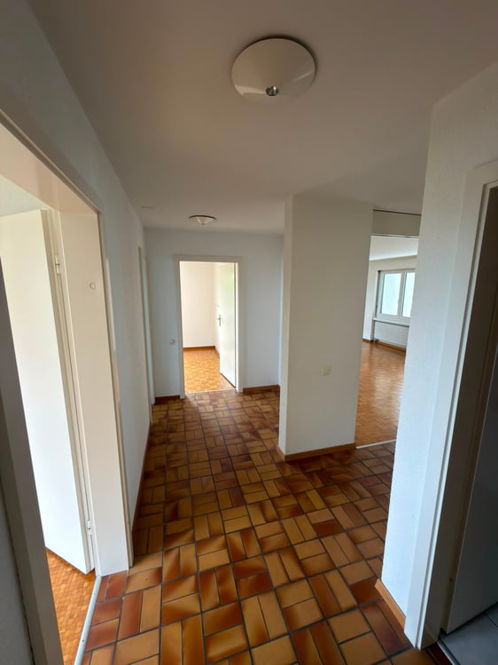 Sonnige 3-Zimmer-Wohnung mit Cheminée und Balkon in ruhiger Waldnähe 8