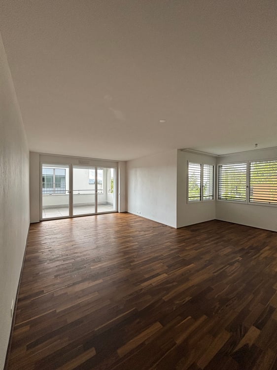 Helle 4.5-Zimmer-Wohnung mit Balkon an ruhiger Lage in Zürich 8044 7