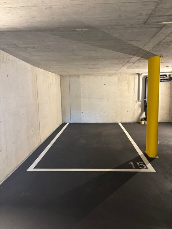 Einstellplatz direkt am Bahnhof zu vermieten 1