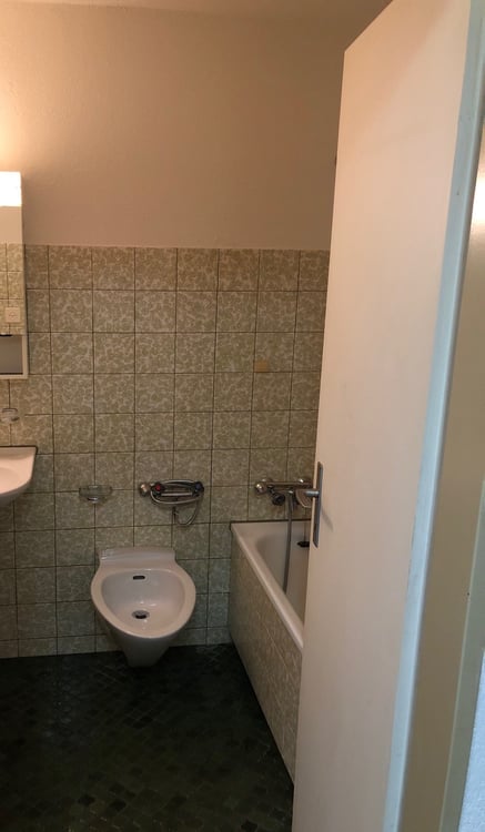 Charmante 1.5-Zimmer-Wohnung mit Balkon und Bergblick in Ebnat-Kappel 8