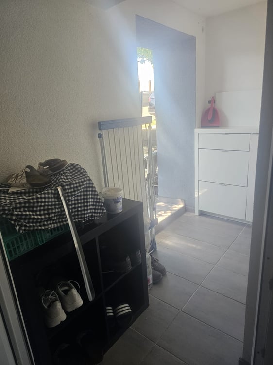 Gemütliche 1.5-Zimmer-Wohnung mit Küche und Badezimmer 4