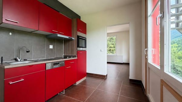 Helle 2.5-Zimmer-Wohnung mit schöner Aussicht in Stein SG 2