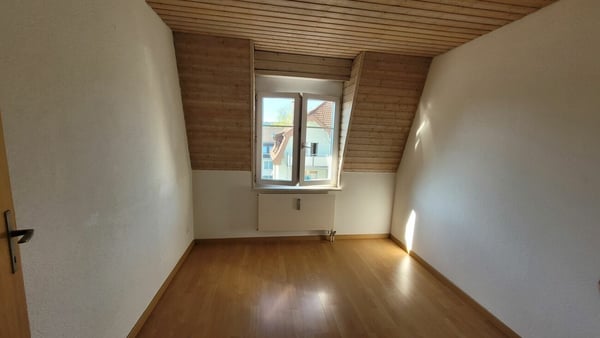 Helle und schöne 4.5-Zimmer-Dachwohnung 4