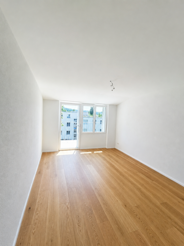 Frisch renovierte Dachwohnung nach umfassender Liegenschaftssanierung