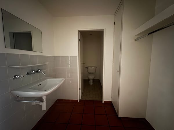 Charmante 3.5-Zimmer-Dachwohnung mitten in der Zürcher Altstadt 10