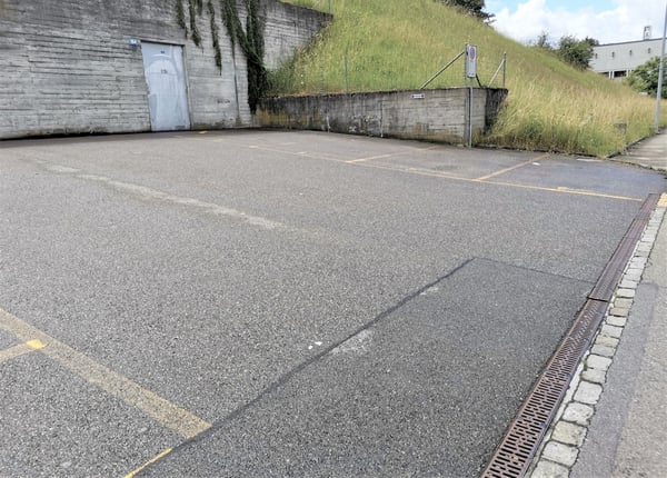 Parkplatz im Kreis 12 zu vermieten 7
