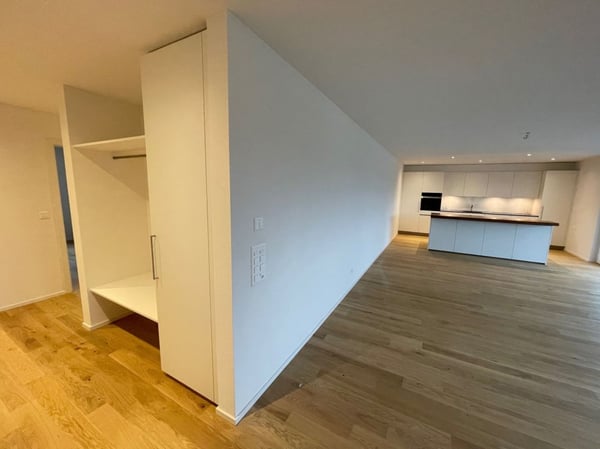 Modernes, zeitgemässes Wohnen an idyllischer Lage in 8555 Müllheim 4