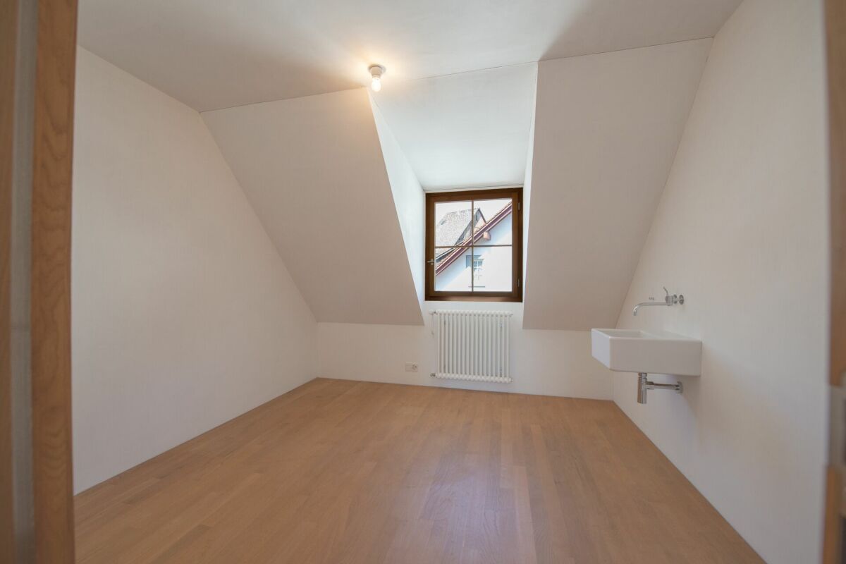 Exklusive Dachwohnung mit traumhaftem Rheinblick