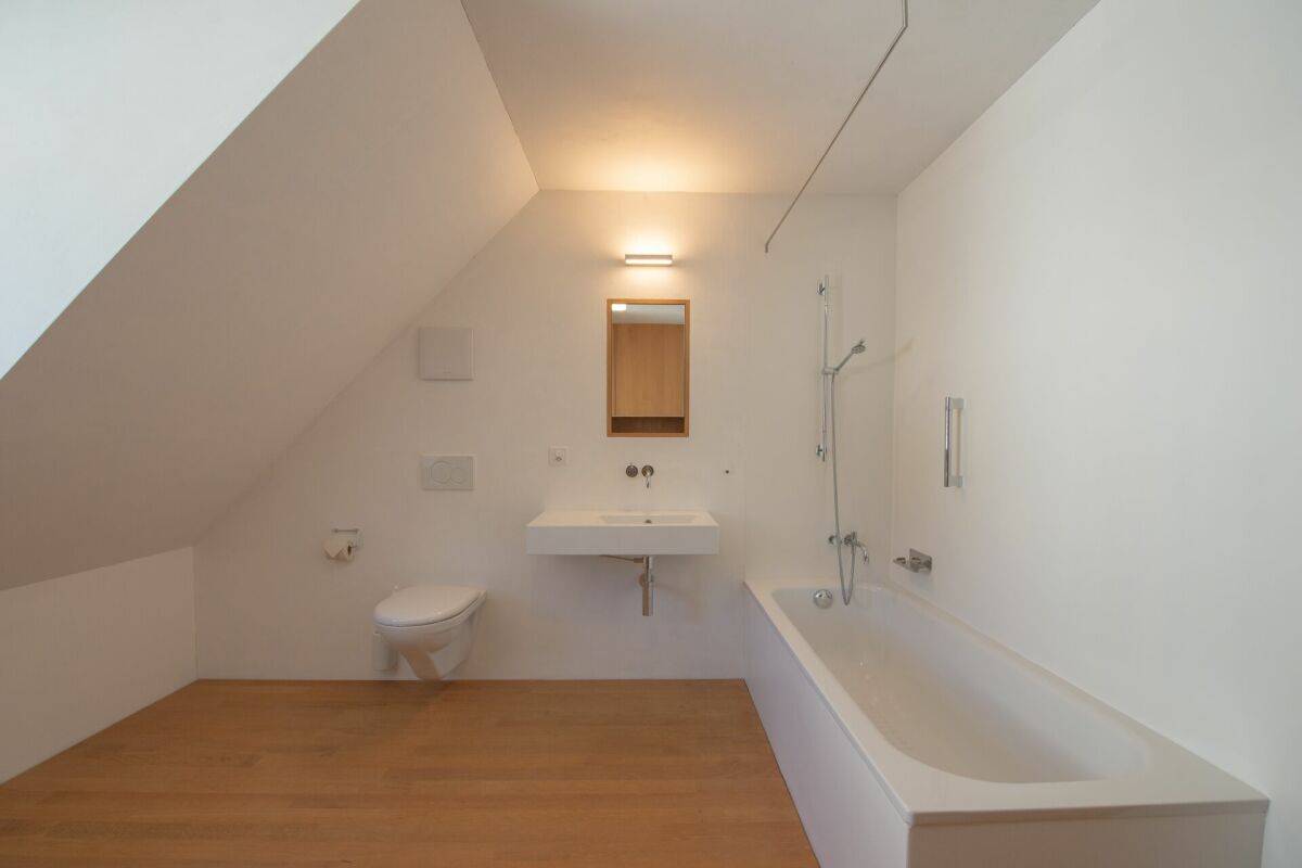 Exklusive Dachwohnung mit traumhaftem Rheinblick