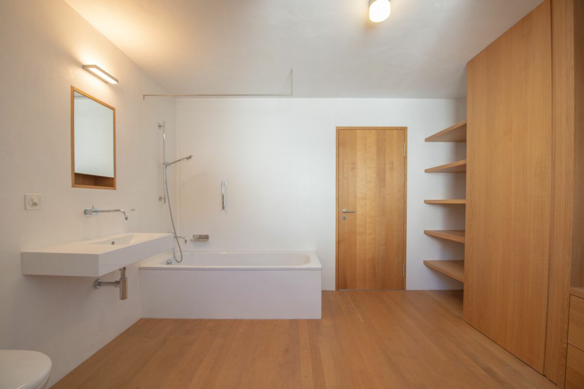Exklusive Dachwohnung mit traumhaftem Rheinblick