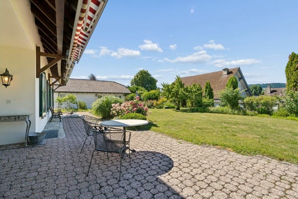 Charmantes Einfamilienhaus in Rheinnähe - mit grossem Garten und Werkstatt 3