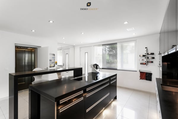 Exklusives Wohnen an ruhiger Lage mit Wellnessbereich in Stadtnähe. 6