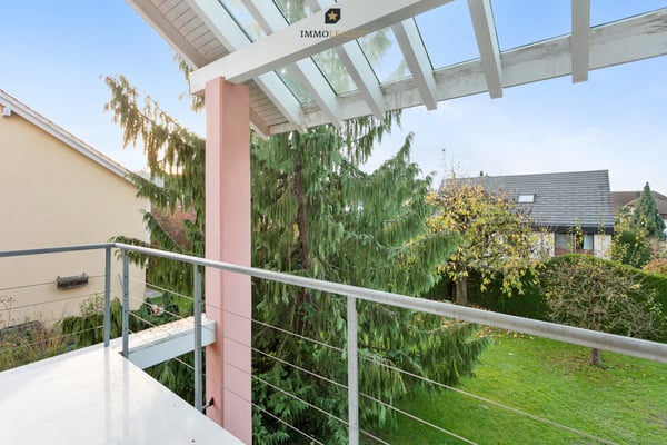 Grosszügiger Wohntraum mit Garten-Idylle an begehrter Lage. 2