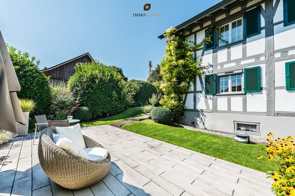 Einzigartiges Riegelhaus-Anwesen mit Pool. Eine echte Seltenheit. 2