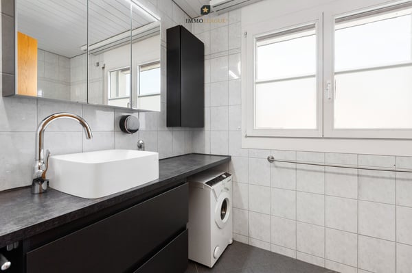 Stilvolle Dach-Maisonettewohnung in beliebtem Wohnquartier. 3