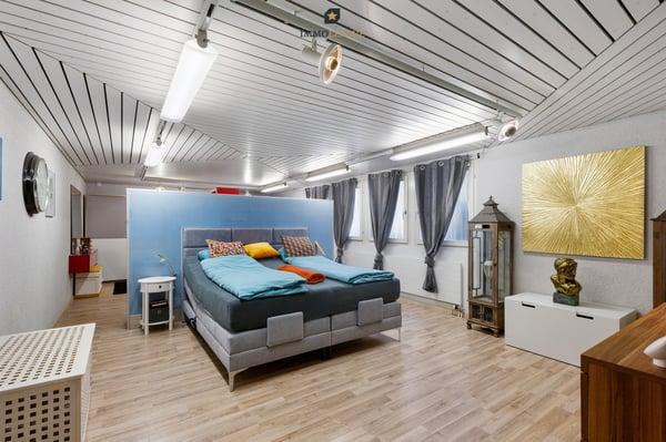 Exklusives Loft mit beeindruckender Raumhöhe, offenem Wohnkonzept und 7