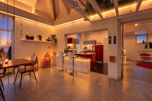 Exklusives Loft mit beeindruckender Raumhöhe, offenem Wohnkonzept und 4