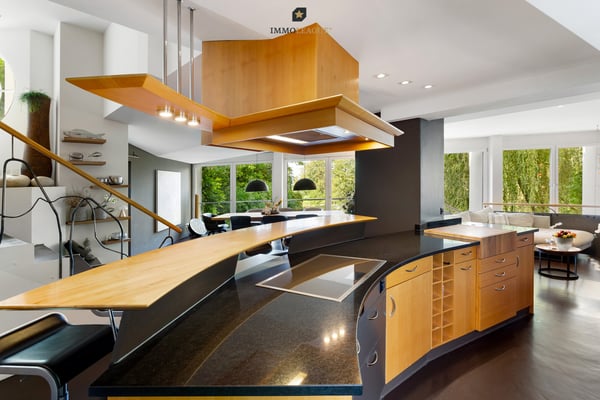 Seltene Gelegenheit: Villa mit Privatweiher an idyllischer Lage. 9