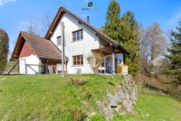 Zuhause mit Charme, Einliegerwohnung & Weitsicht. 2