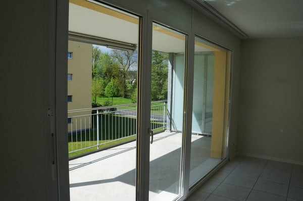Helle 3.5 Zimmer Wohnung mit grossem, sonnigem Balkon 3