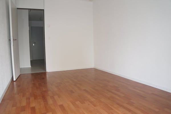 Helle 3.5 Zimmer Wohnung mit grossem, sonnigem Balkon 9