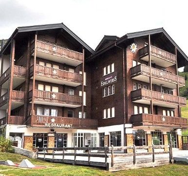 *Restaurant auf der Riederalp* 2