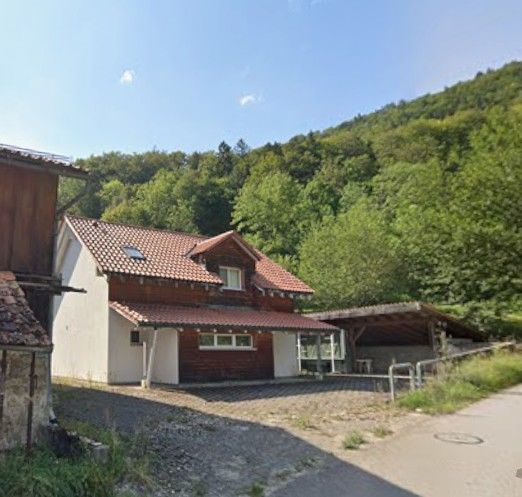 *Ancienne ferme avec partie habitation* 1