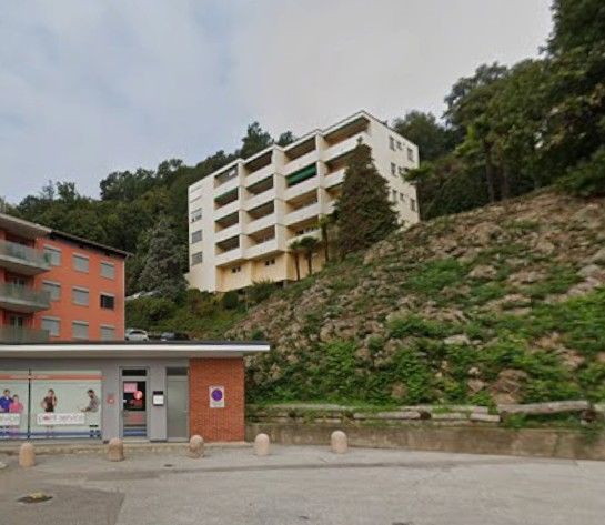 *Appartamento con vista sul golfo di Ponte Tresa* 5