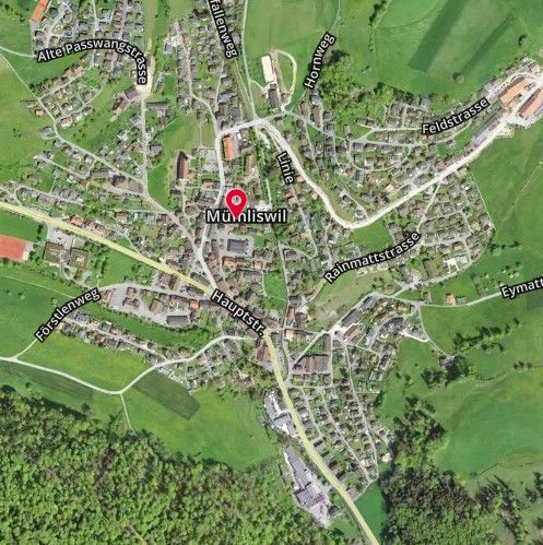 *6-Zimmer-Maisonette-Wohnung in zentraler Lage* 3