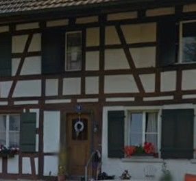 *Chamantes Bauernhaus mit Baulandparzelle* 3
