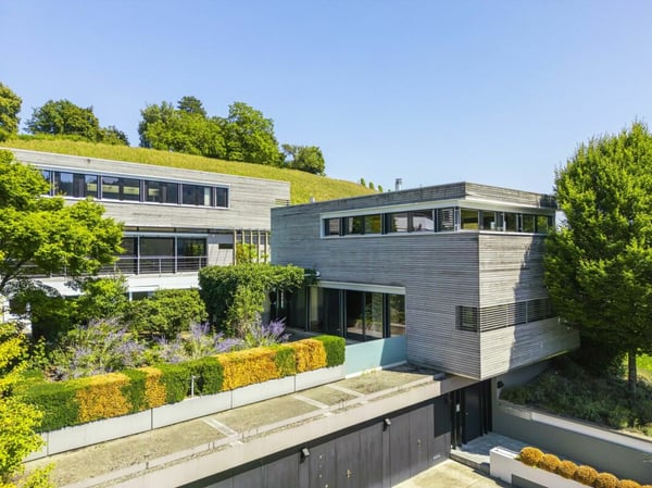 24-304 B - modernes 1.5 Zimmer Wohnhaus mit Aussenpool 3